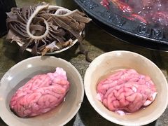 -渝嘴小老弟老火锅(华新村店)