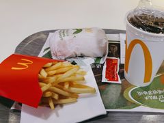 -麦当劳(华宁弘基生活中心店)