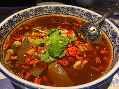 重庆毛血旺-胡桃里音乐酒馆(环亚凯瑟琳广场店)