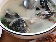 -美顺香食府鱼头老店(雪野湖店)