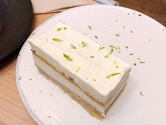 咸蛋黄蛋糕-知亘茶食