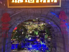 -城墙拐拐火锅(三峡广场黑金冠店)