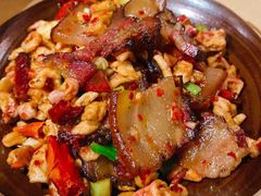 土萝卜干炒土腊肉-吃饭皇帝大(合生汇店)