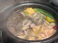 -野迹·石橄榄鸡·烧烤(新洲店)