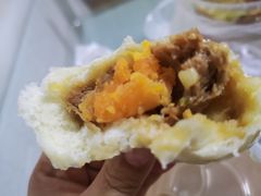 咸蛋黄超人包-老陶包子铺(南大西南村店)