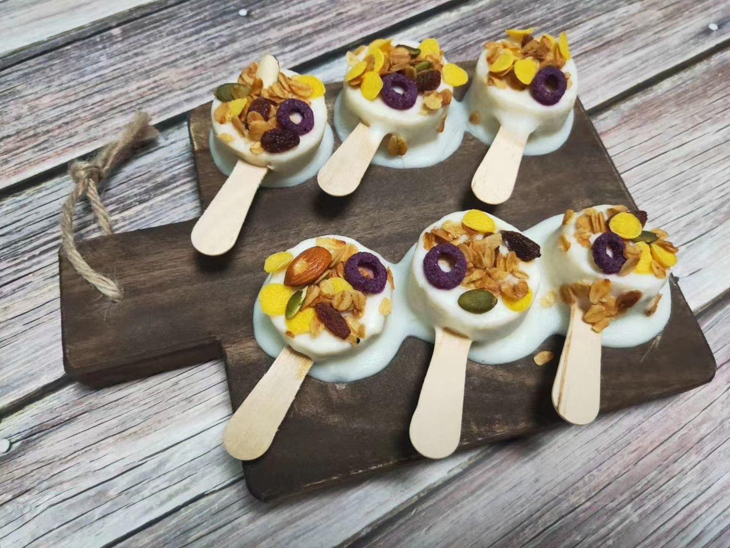 免费吃香蕉酸奶棒冰