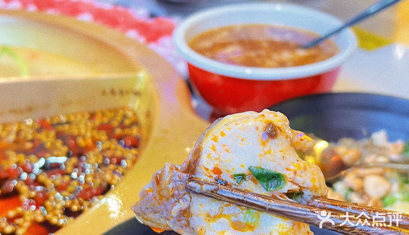 
勤劳巷又一家新店！牛蛙爱好者闭眼冲！🙊
