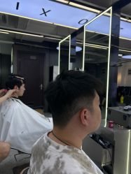 -藤野造型烫发染发