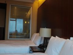 -上海龙之梦万丽酒店