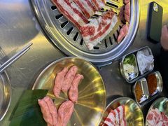 -哈哈碳都·牛肋条无限自助烤肉(台江万达店)