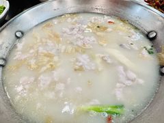 -老来福·非遗酸汤兔(凯旋路店)