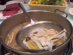 -犇鼎牛潮汕牛肉火锅(新辰里学清路店)