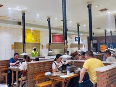 大堂-冯老二羊肉串