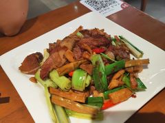 -黑鸡小馆(金源店)