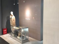 -Acne Studios(芮欧百货店)