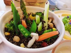 -水桶王国主题餐厅·聚会·生日派对·亲子活动·家庭套餐(亚龙湾希尔顿店)