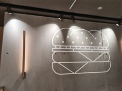 -麦当劳(展览路店)