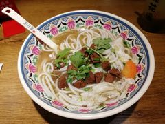 -鑫花溪牛肉米粉(人民广场店)