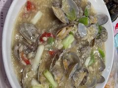 蒜蓉爆炒花甲-辣螃铠盆盆蟹大排档(海昌店)