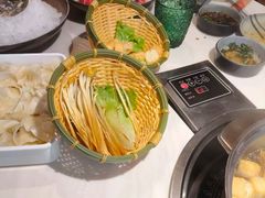 -喃喃椰·糟粕醋·椰子鸡火锅(七堡花园店)