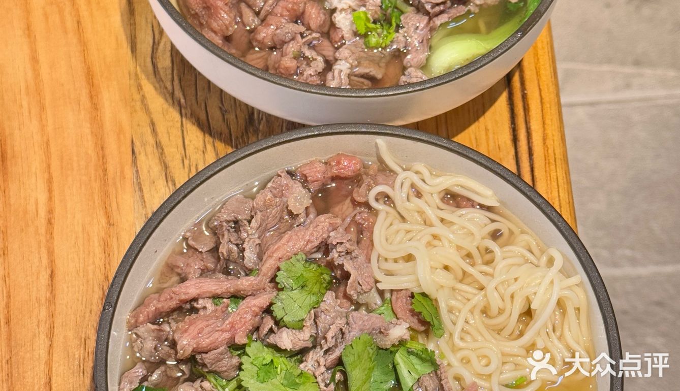 王永莉泉州大锅牛肉面#王永莉#洪濑酸菜面