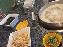 -一席地·本地鸡窝·杭帮鸡火锅(萧山银隆百货店)