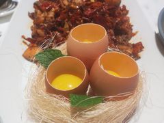 辣子鸡配馕丁芒果蛋黄-丝路有约·西域美食