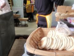 -眼镜粑粑