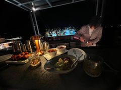 -瑰丽酒店·海吧·天际下午茶·现场DJ·天台酒吧