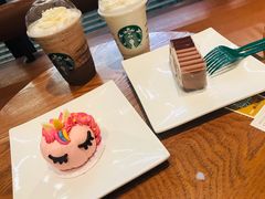 -星巴克(西安曲江银泰店)