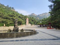 -医巫闾山