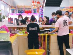 -嘿哟动霸CHUA·新潮玩运动娱乐中心·蹦床滑冰团建乐园