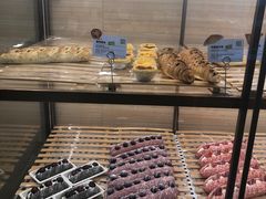 -奈雪的茶(百盛店)