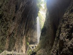 -龙水峡地缝景区