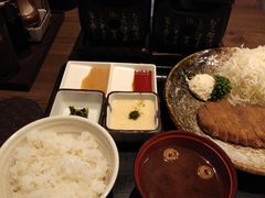 -牛かつもと村(原宿店)