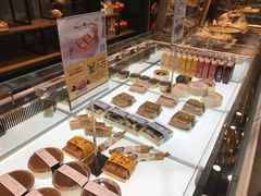 面包甜点陈列柜-美滋每客(太原龙湖苏宁百货店)