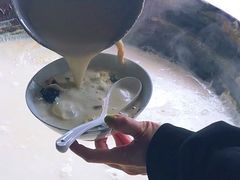 -云南大锅豆浆店