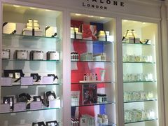 -文艺复兴百货(米兰大教堂广场店)