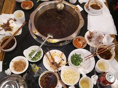 -冯记香辣兔火锅(茶店子总店)