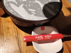 餐具摆设-么肆烤肉(汉街形象店)