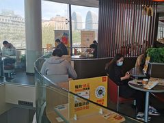 大堂-麦当劳(展览路店)