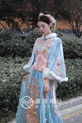 点击看大图 -曼青婚纱礼服馆