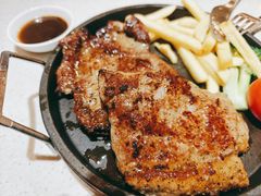 -潮庭港式茶餐厅·熊仔奶茶(同济广场店)