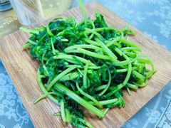-天天向上素食餐厅(五台山店)