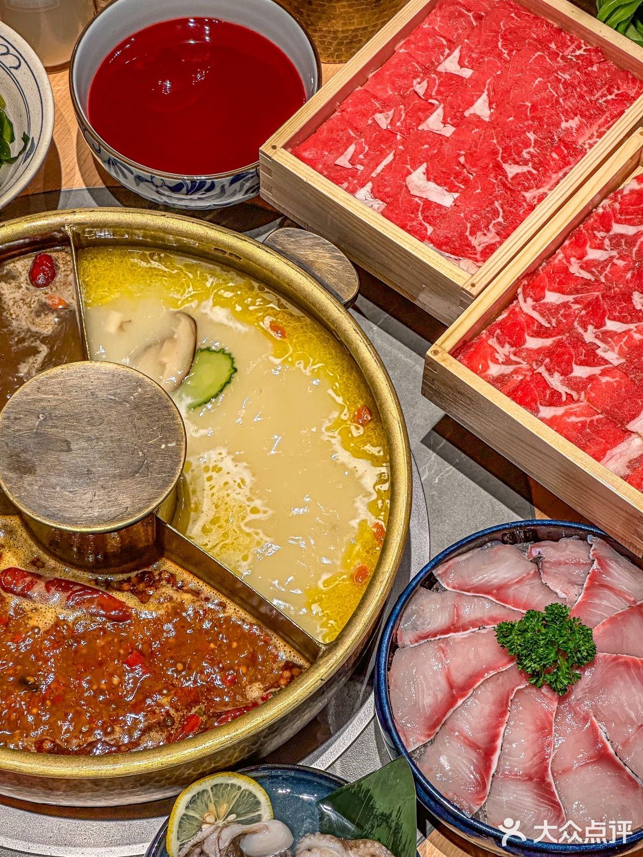 🍲好吃不打烊，💰排队也值得