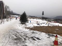 -鳌山滑雪度假区