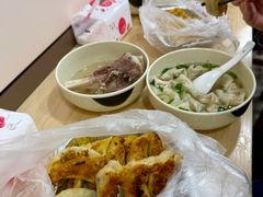 -周震馄饨