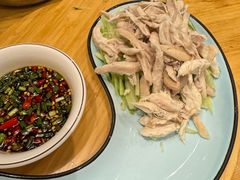 -兔行天下-鸿鹤鲜锅兔(中海国际店)