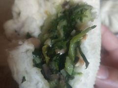 -白玉兰食品甜凤店(合生汇店)
