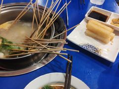 -马路边边串串香形象店(磐石路店)